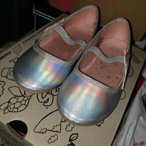 UNICORN FLAT SLIPPERS Girls size 9.5